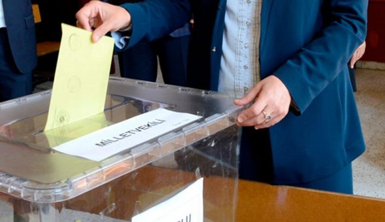 Semih Turan muhalefet partilerini uyardı: 2 partinin oy oranlarında artış 5