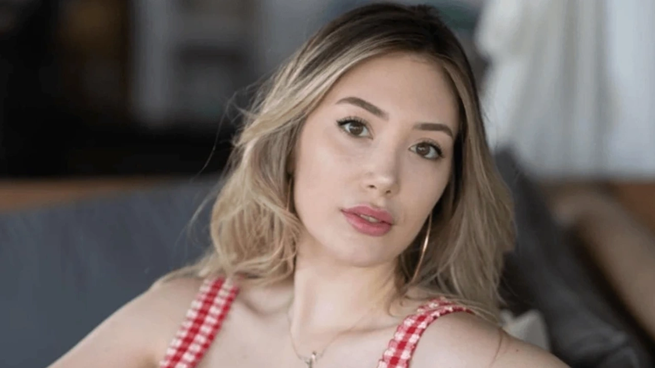 Mehmet Ali Erbil’in kızı Yasmin’den sevgilisi Survivor Yiğit Poyraz itirafı 1