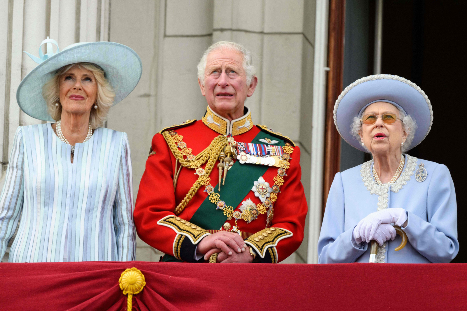 İngiltere Kralı 3. Charles'ın kanserle mücadelesi devam ediyor: Kraliçe Camilla açıklama yaptı 4