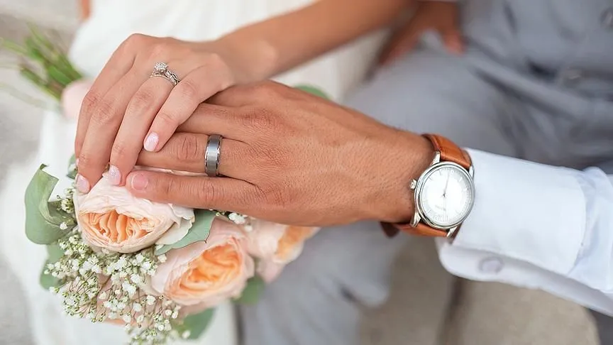 150 bin liralık faizsiz evlilik kredisi başvuruları bugün başlıyor: Kimler 2 yıl geri ödemesiz krediye başvurabilir? 2