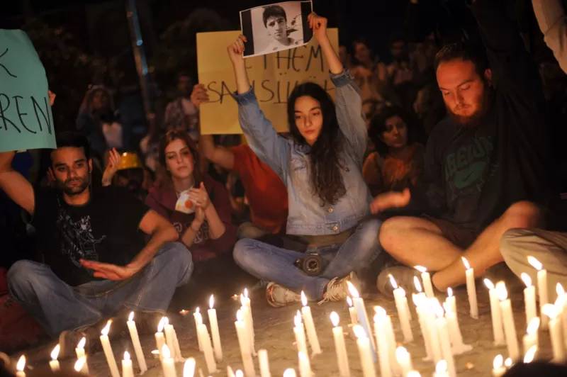 Gezi protestoları sırasında hafızalara kazınan kareler... 12