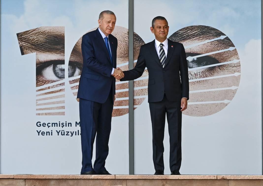 Erdoğan 18 yıl sonra CHP Genel Merkezi'nde: İşte ilk fotoğraflar 4