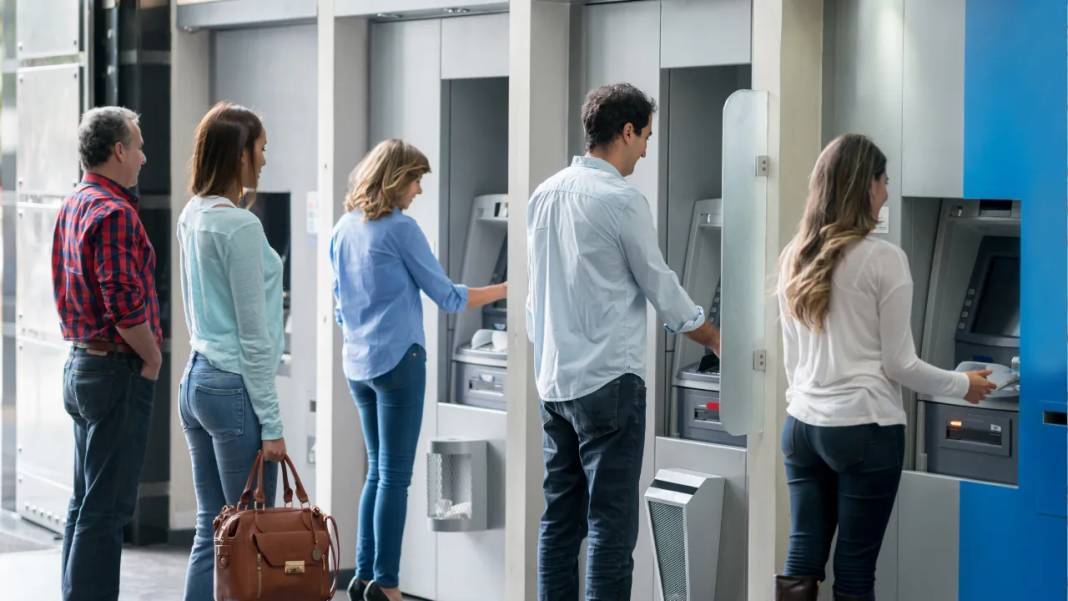 Tartışmaya yol açmıştı: 15 banka ATM'lerde para çekme limitini değiştirdi 3