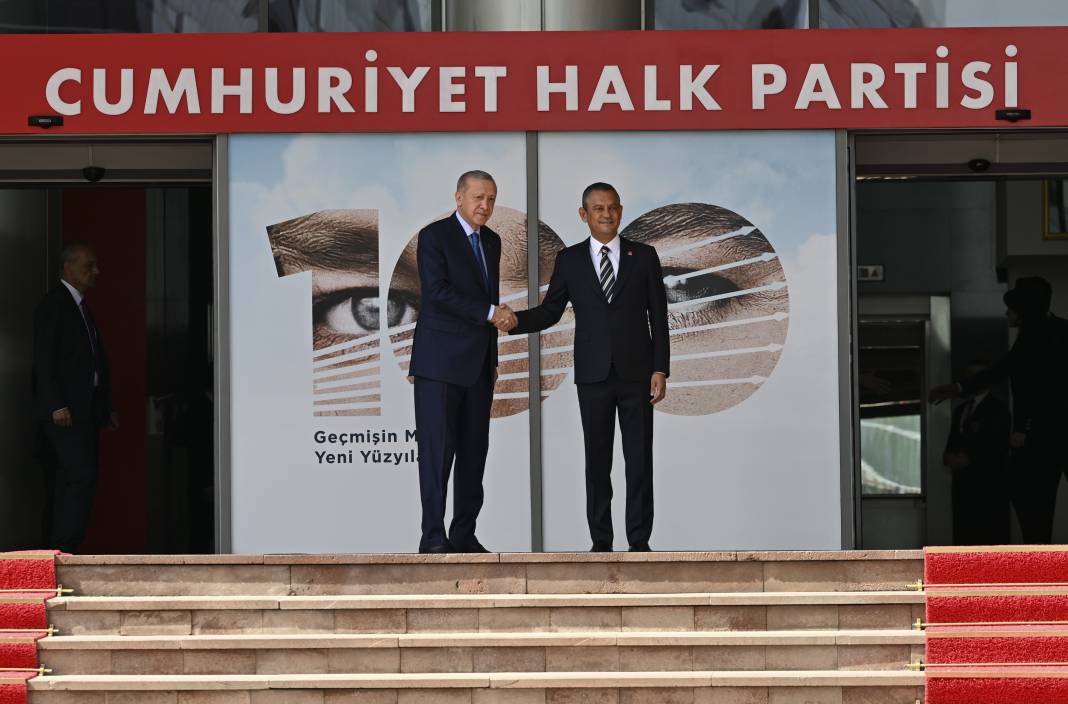 Erdoğan 18 yıl sonra CHP Genel Merkezi'nde: İşte ilk fotoğraflar 5