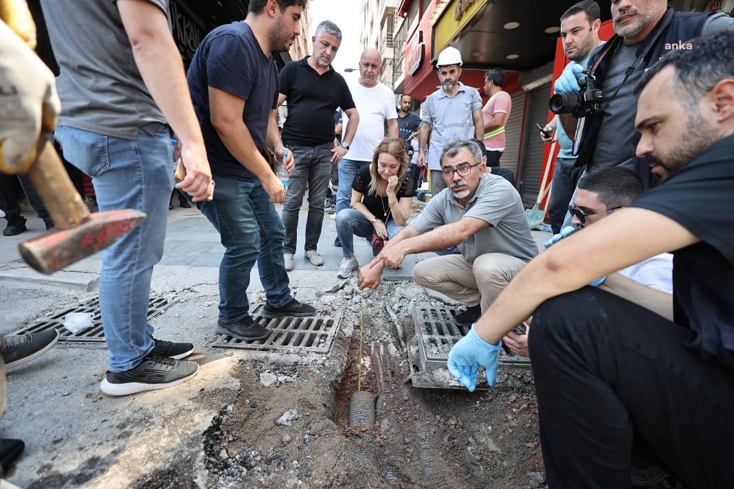 Konak Belediye Başkanı: 80 santim derinlikte olması gereken kablolar, 30 santimde 1