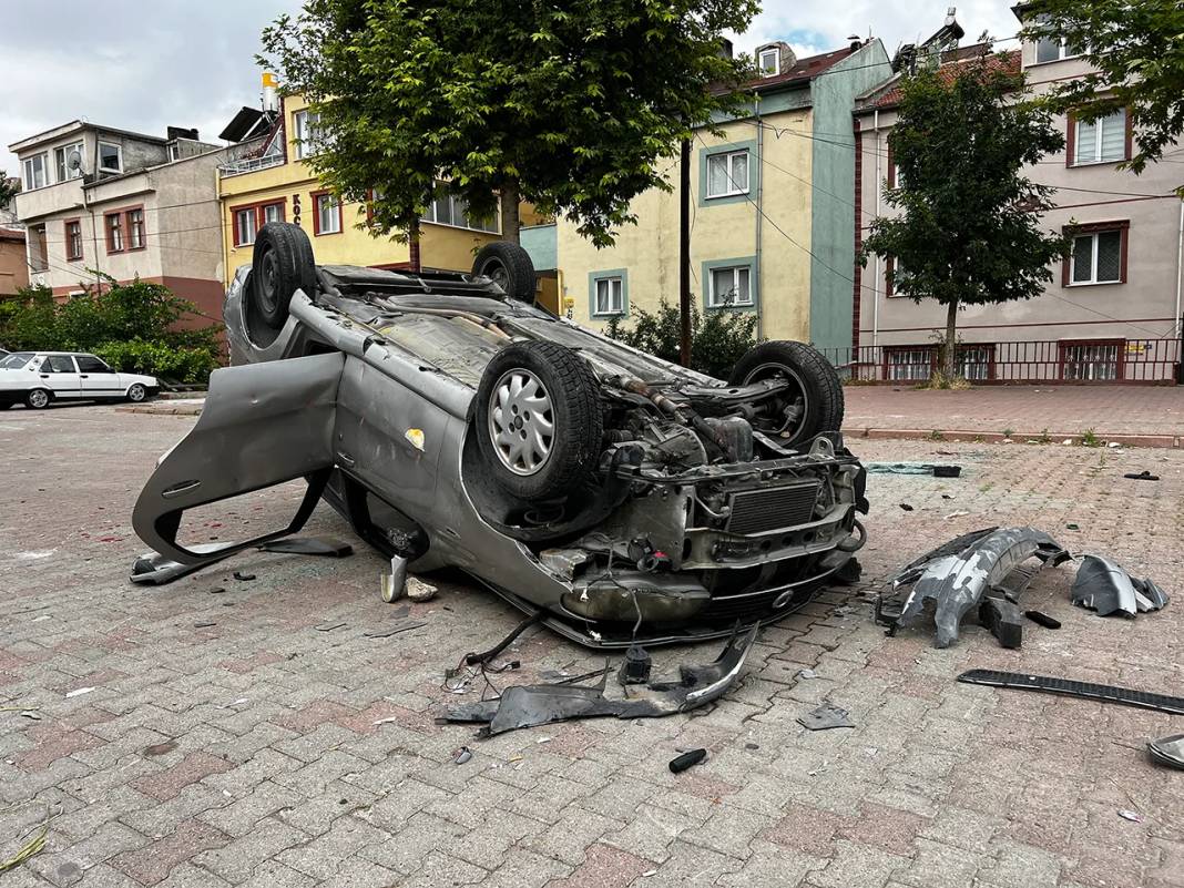 Kayseri'de dün yaşananların hasarı sabah ortaya çıktı: Kentten bazı dükkanlar... 3