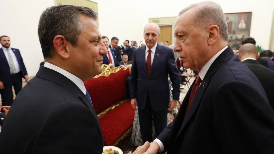 Vatandaşların %92,5’i Erdoğan-Özel görüşmesinin siyasette yumuşamaya sebep olmayacağını düşünüyor 5