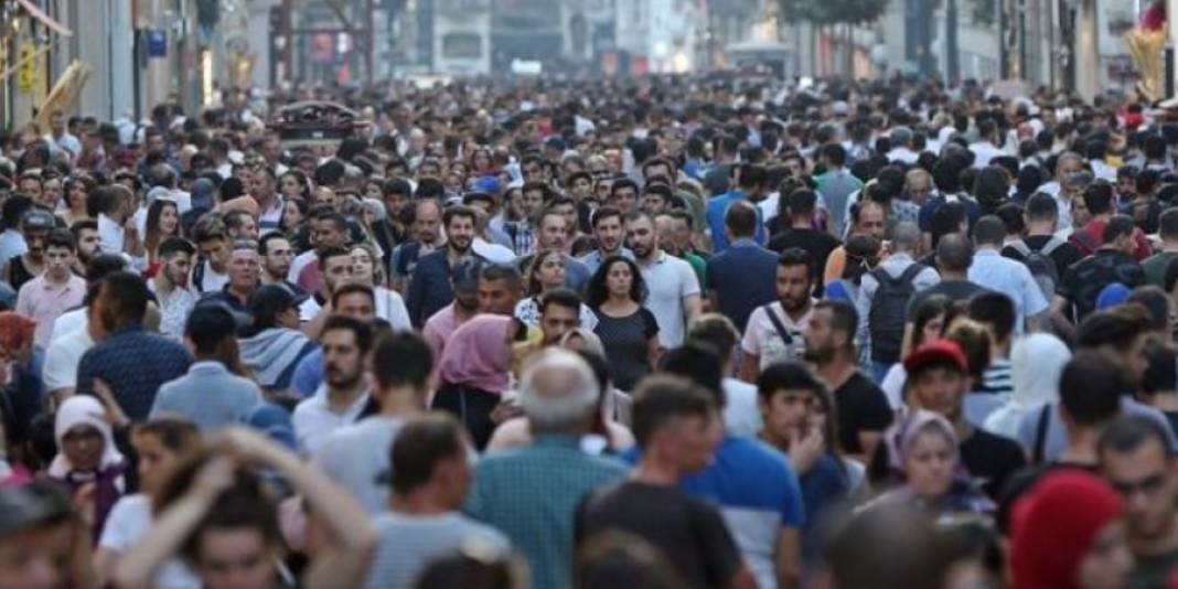 TÜİK araştırdı: 2030, 2050 ve 2100'de Türkiye'nin nüfusu ne kadar olacak? 1