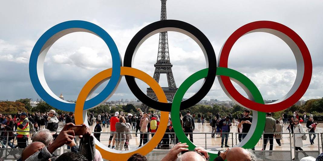 Olimpiyat ateşi 100 yıl sonra yine Paris'te yanıyor: Eyfel Kulesi parçaları madalyalara taşındı 2