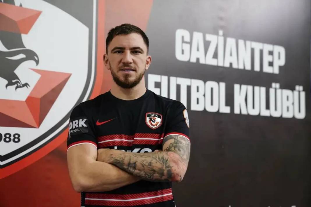 Transfer döneminin kapanmasına 2 hafta kaldı: İşte Süper Lig'de en çok transfer yapan takımlar 13