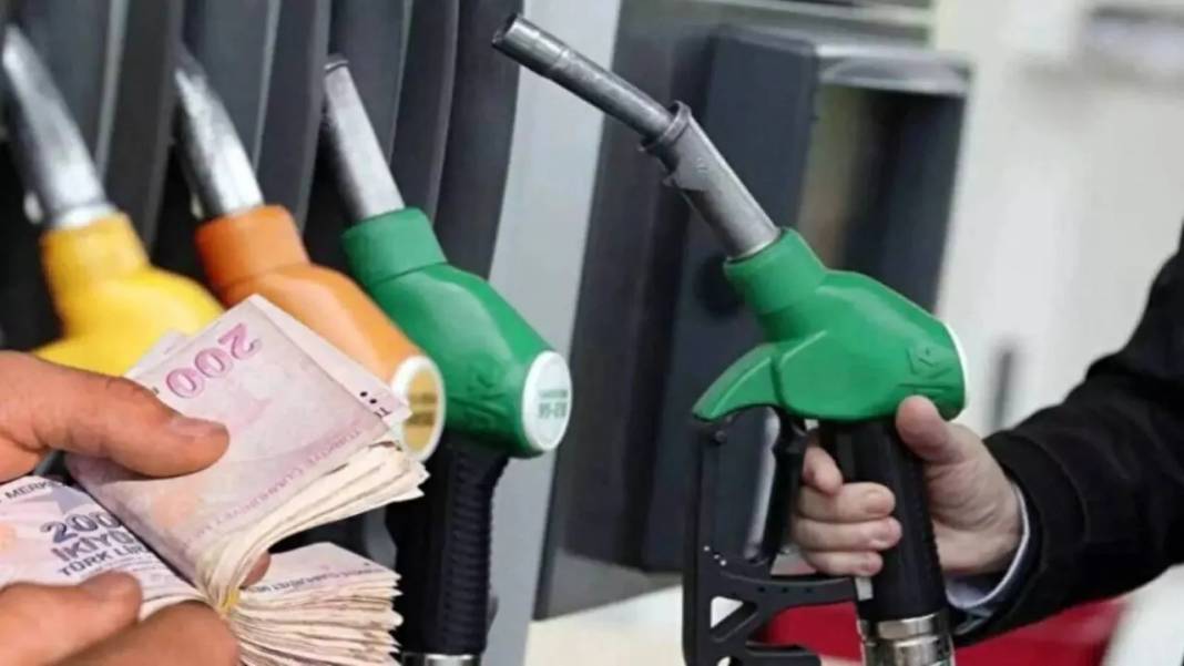 Akaryakıta zam geldi mi? İşte 26 Ağustos 2024 güncel benzin, motorin ve LPG fiyatları... 3