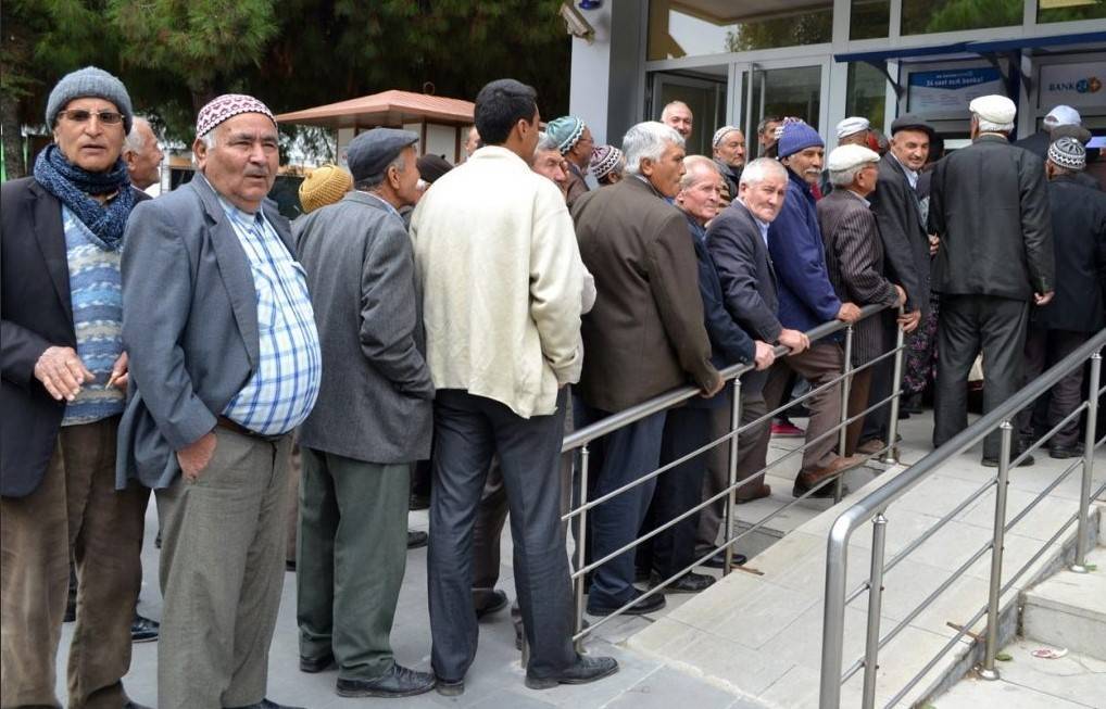 O uygulama tarihe karıştı: 65 yaş üstü herkese bugünden itibaren ücretli oldu! 5