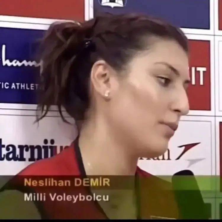 Voleybolun efsane isimleri: Filenin Sultanları'nın geçmişten günümüze dönüşümü 9