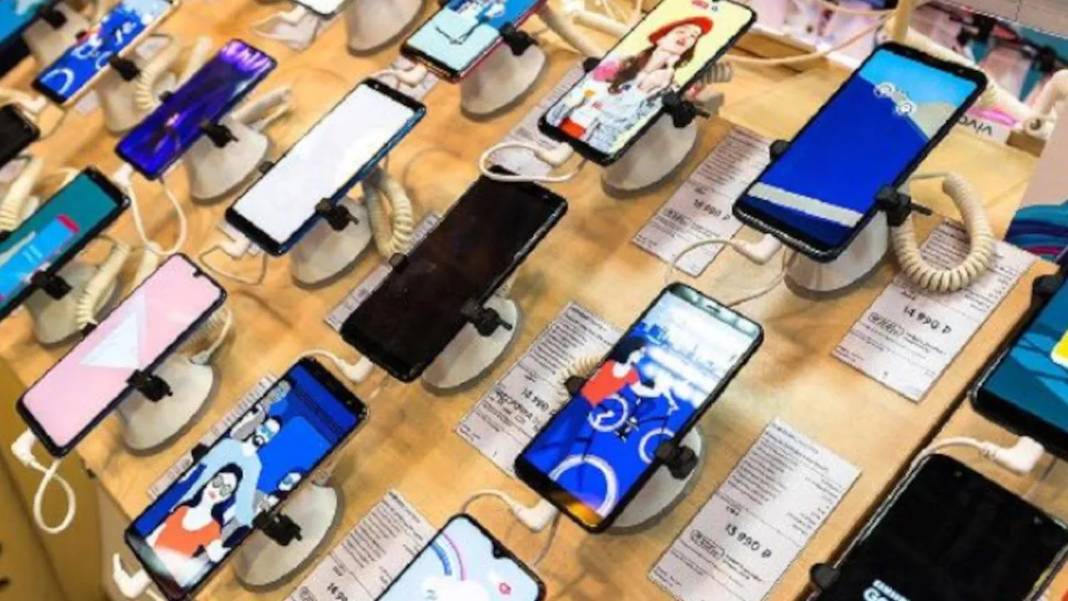 Türkiye'de IMEI kayıt ücretleri 10 yılda %35.000 arttı: Yeni zam kapıda 3