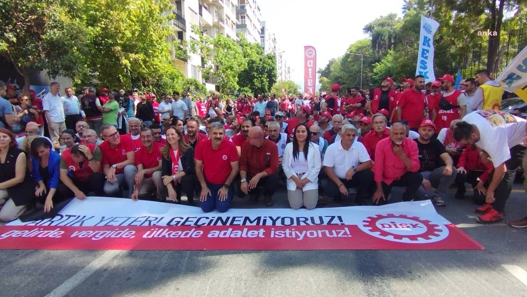 DİSK'ten İzmir Büyük İşçi Buluşması: 'Gelirde, vergide, ülkede adalet' 7