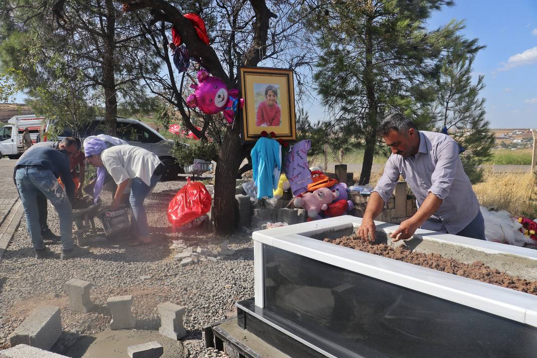 Narin'in mezarı yapıldı: Başucuna Türk bayrağı dikilecek 4