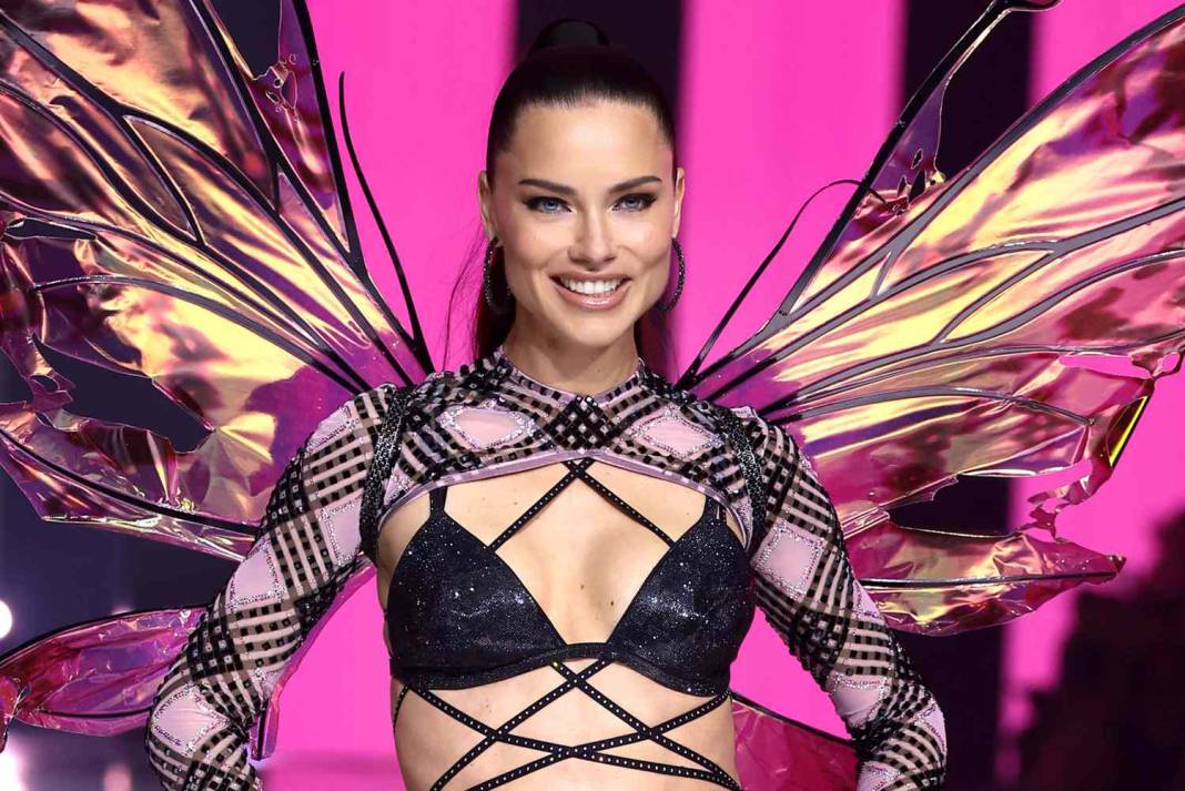 Victoria’s Secret defilesi 6 yıl aradan sonra geri döndü: Melekler podyumda! 7