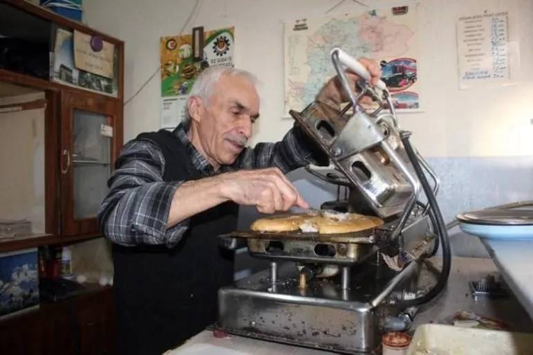 10 TL’ye tost satıyor: "Kâr etmek çok kolay!" 1