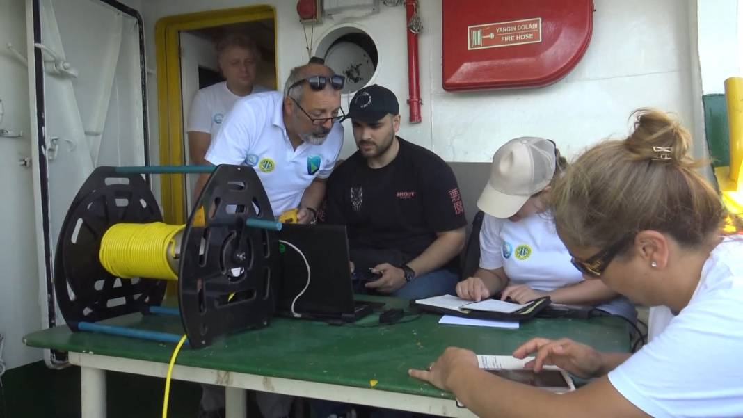 Marmara Denizi'nde müsilaj sorunu devam ediyor: Bilim insanları uyarıyor 2