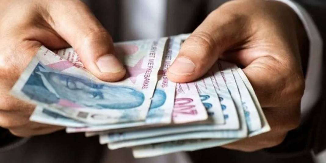 Bankalar emeklinin peşinde: İşte güncellenen promosyon tutarları 13