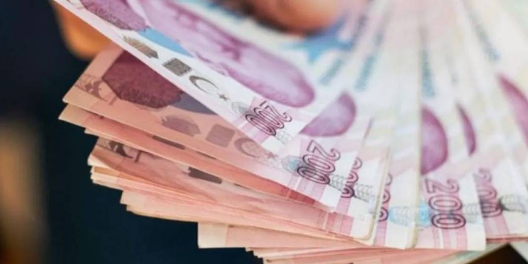 Bankalar emeklinin peşinde: İşte güncellenen promosyon tutarları 2