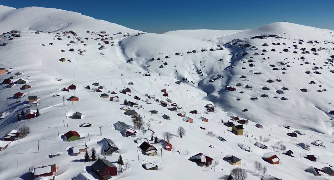 Karadeniz’in beyaz büyüsü: Zirvelerde kartpostallık manzara 8