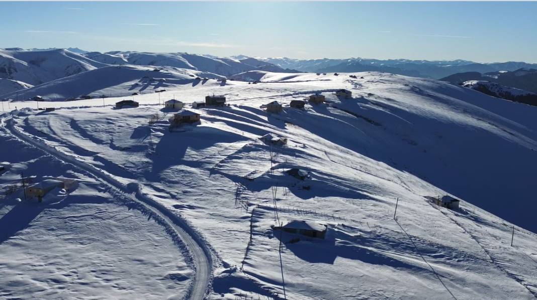 Karadeniz’in beyaz büyüsü: Zirvelerde kartpostallık manzara 7