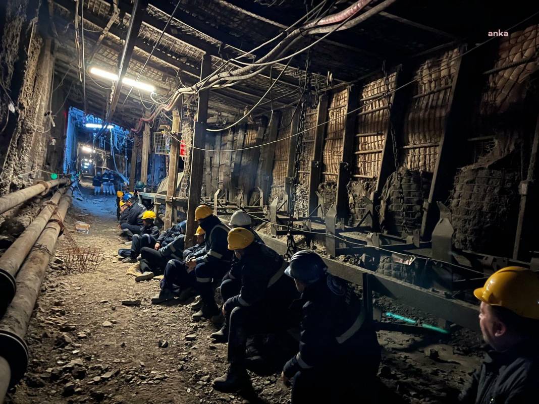 Çayırhan'da özelleştirmeye karşı direniş sürüyor: İşçiler sahurlarını madende yaptı 1