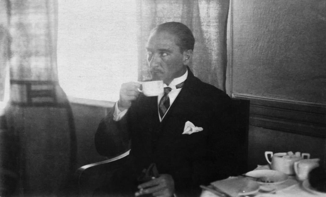 Karanlıkta parlayan bir arşiv: Atatürk’ün bilinmeyen yüzü Müze Gazhane’de 8