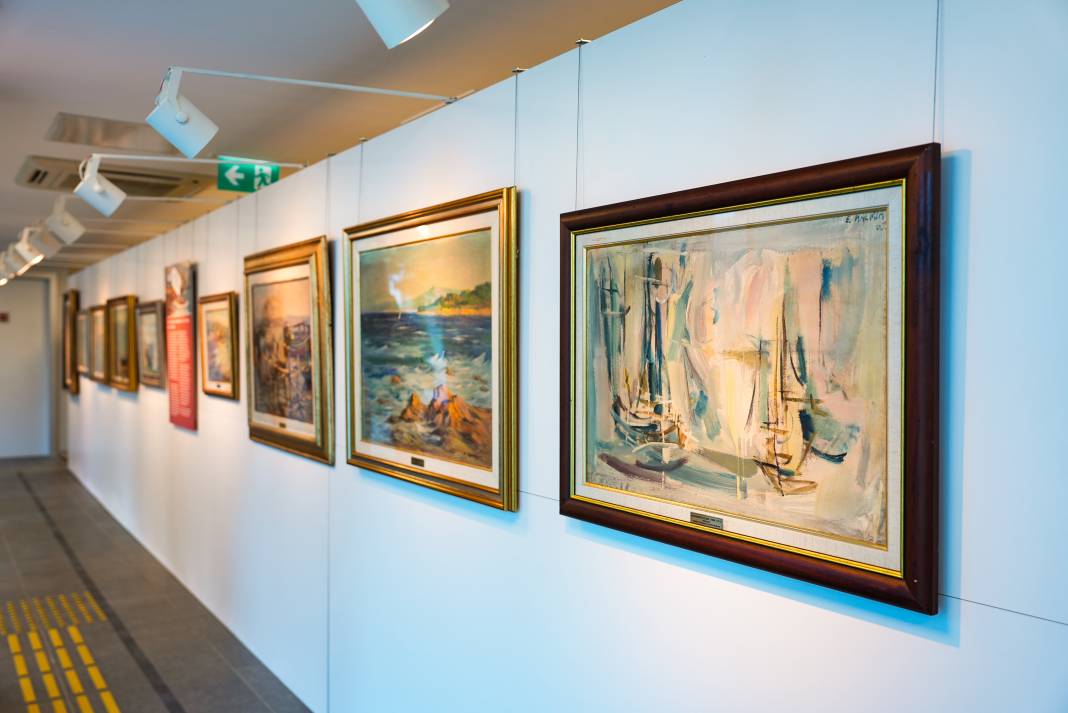 İş Sanat'ın Mavinin İzinde sergisi Gelibolu’da sanatseverlerle buluştu 5