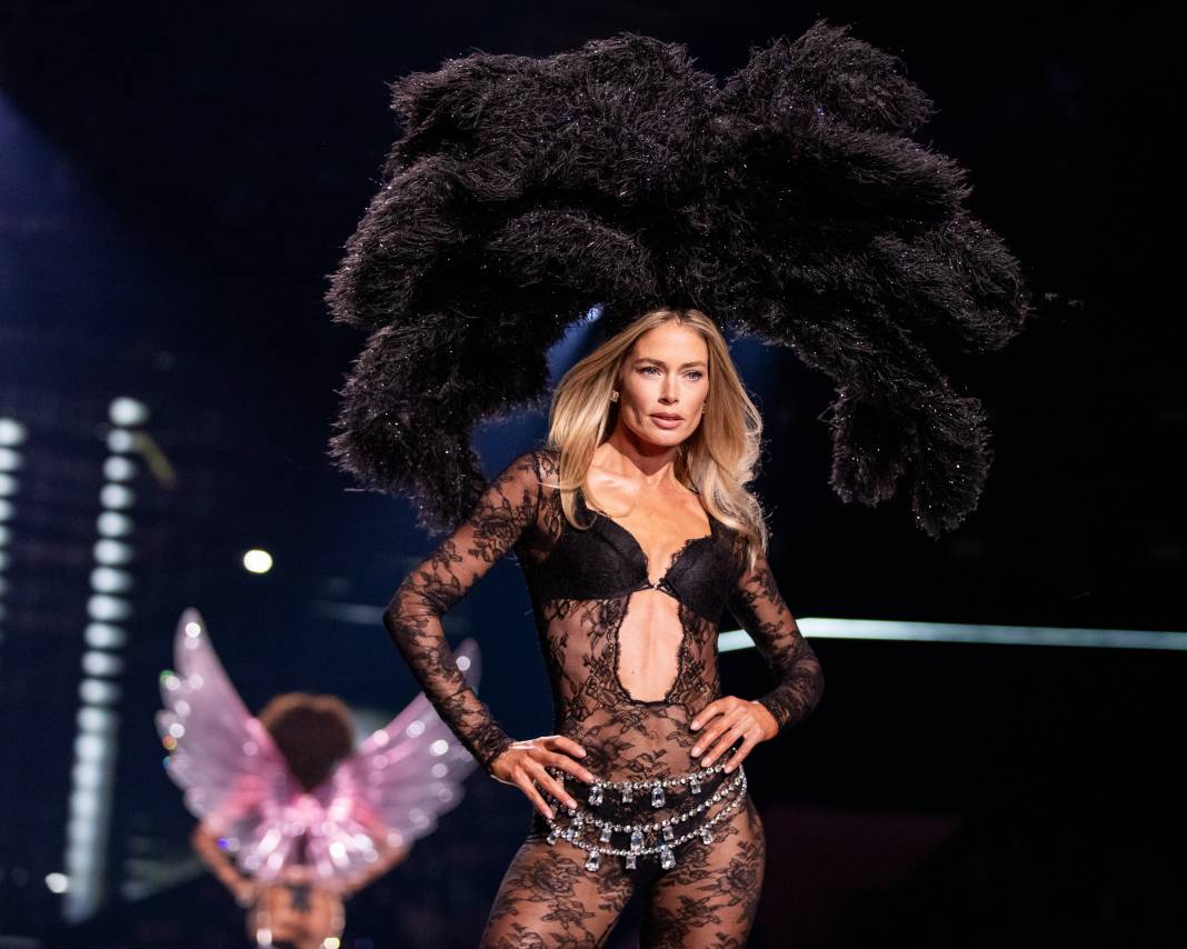 Moda tarihine geçen gece: Melekler yine büyüledi! 6