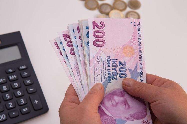 Bankaların yarışı kızıştı: Emekli promosyonunda 60 bin TL detayı 4