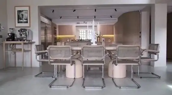 Kıvanç Tatlıtuğ Başak Dizdar ikilisinin evleri gündemde: Dekorasyon harikası 5