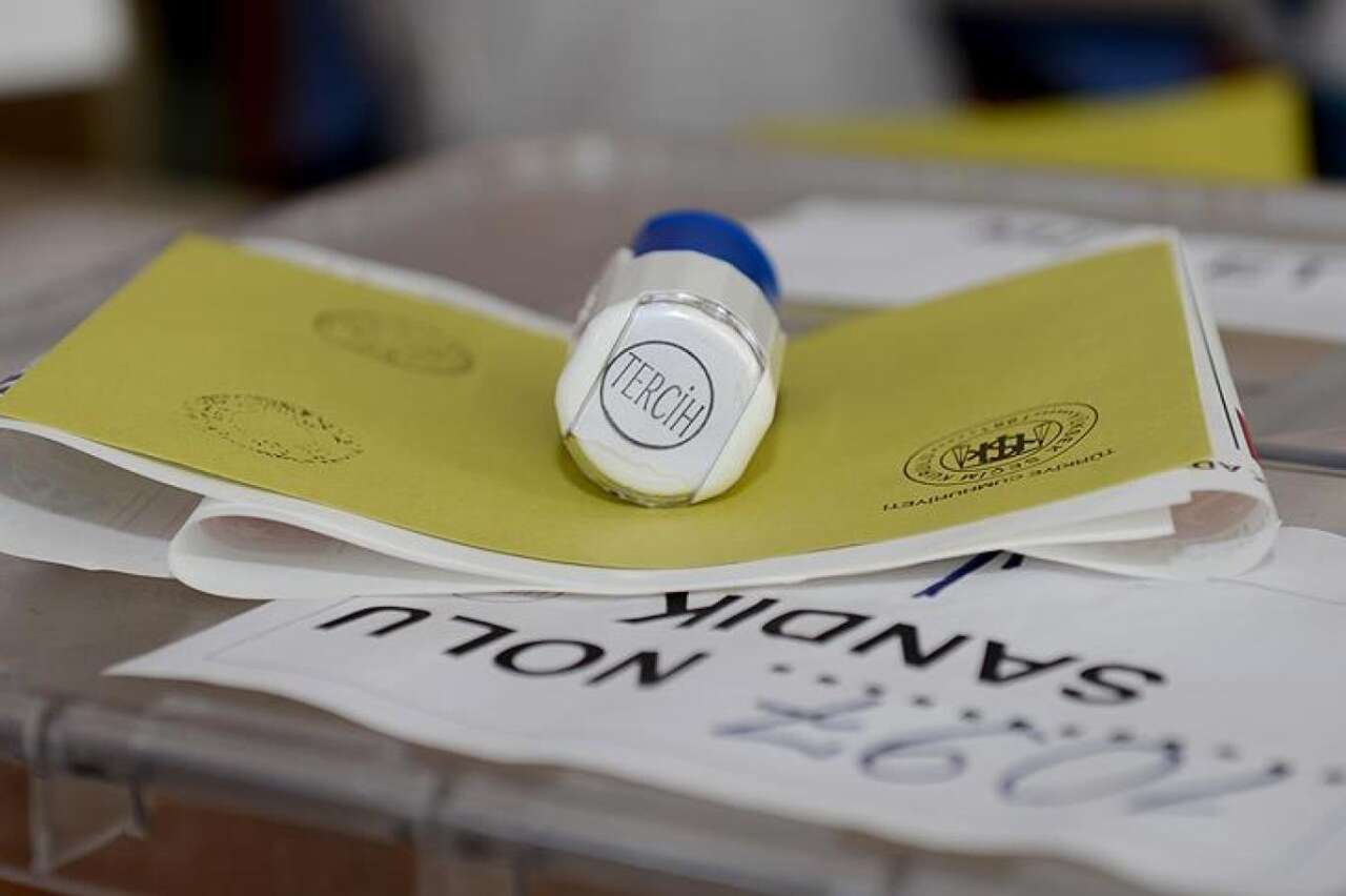 Erdoğan'ın memleketinde seçim anketi 4