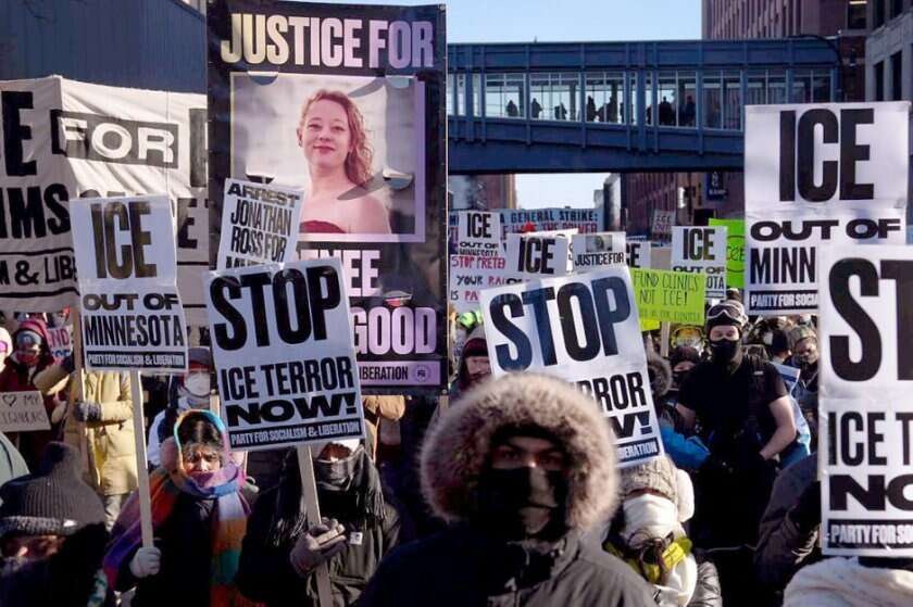 Minneapolis'te binlerce kişi toplandı 5