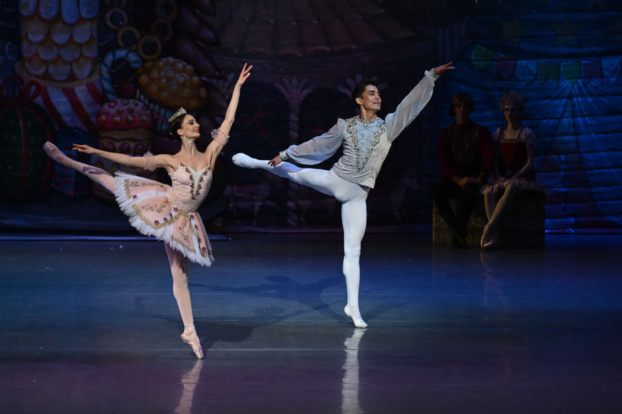 Kış masalı sahneye taşınıyor: Fındıkkıran yeniden Türkiye'ye geliyor 5