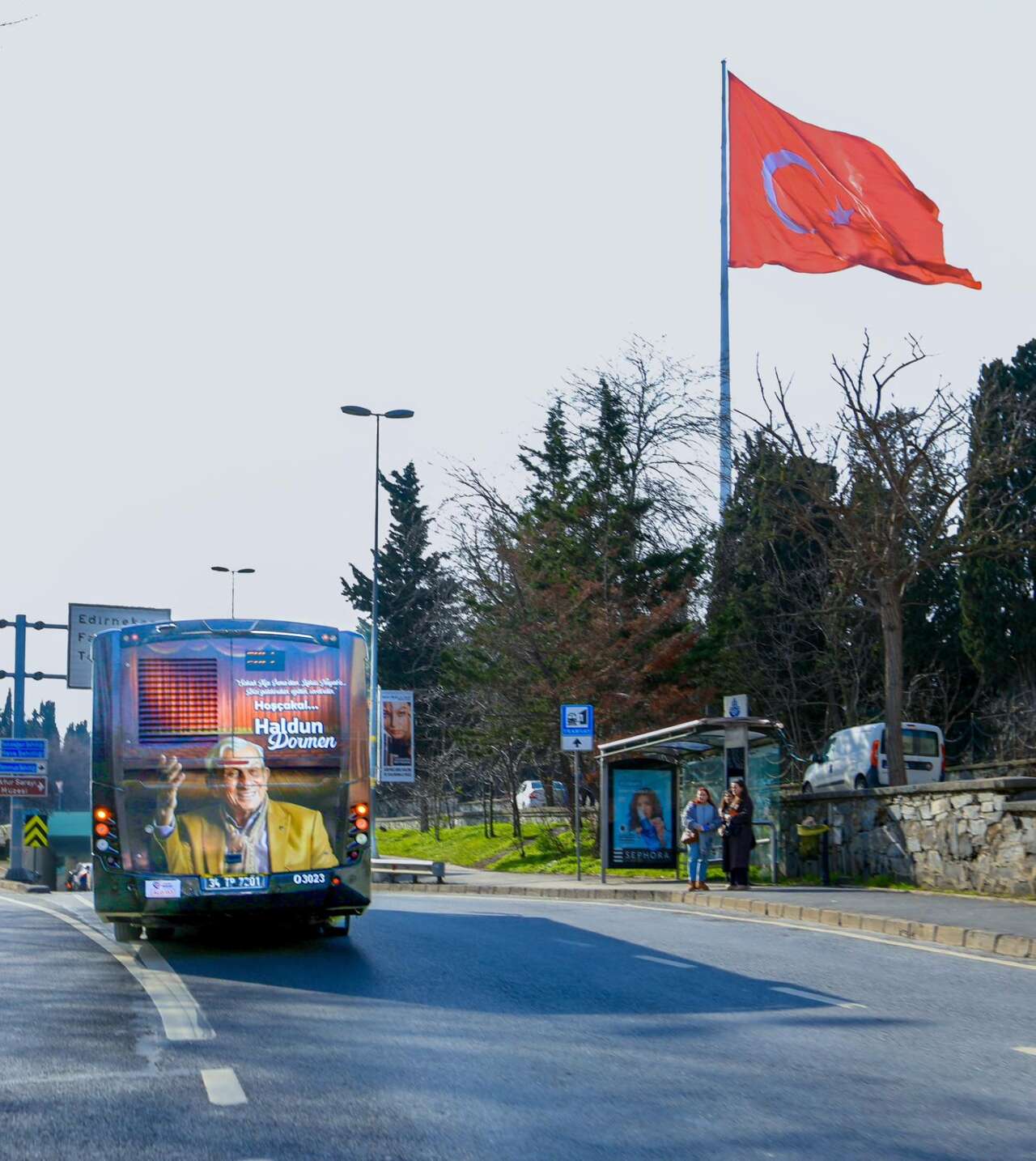 İETT’den Haldun Dormen’e vefa: “Saygı Otobüsü” Şişli’de sefere çıktı 1