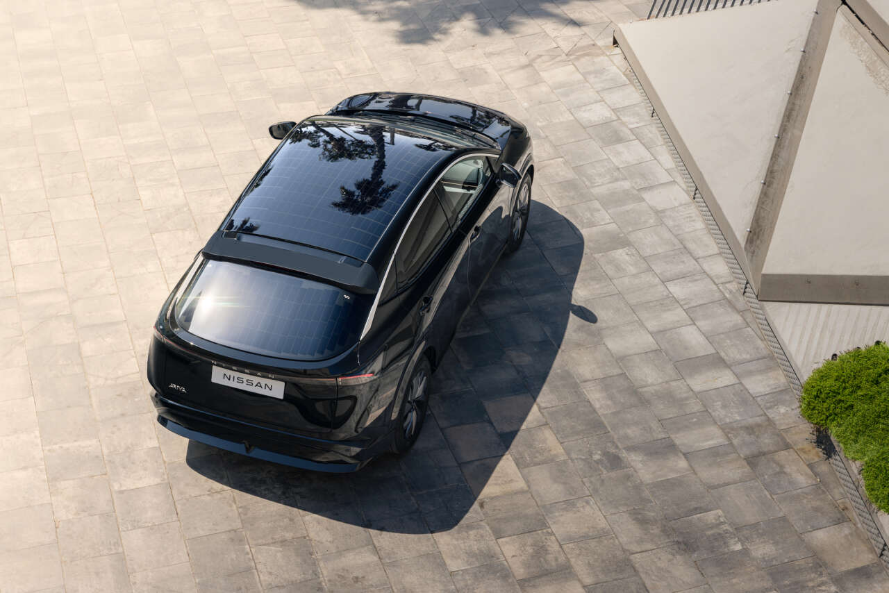 Güneş varsa menzil de var: Nissan, güneş paneliyle kendi kendini besleyen Ariya’yı test etti 1