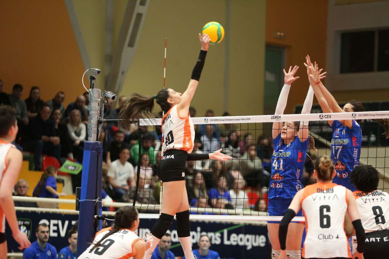 Eczacıbaşı Dynavit, Sırbistan deplasmanında set vermedi 3