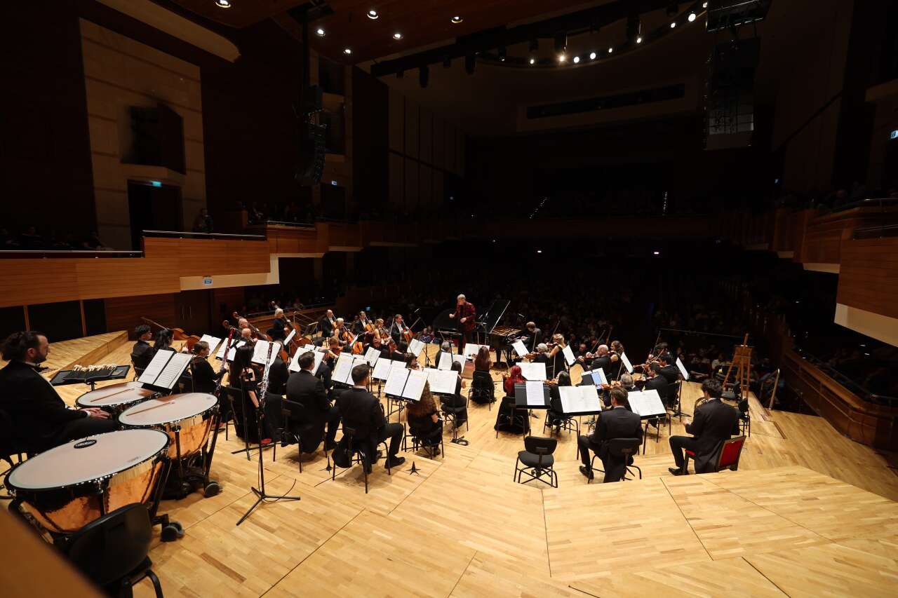 İzmir Devlet Senfoni’de acı gece: Başkemancı Deniz Özasker’e veda 2
