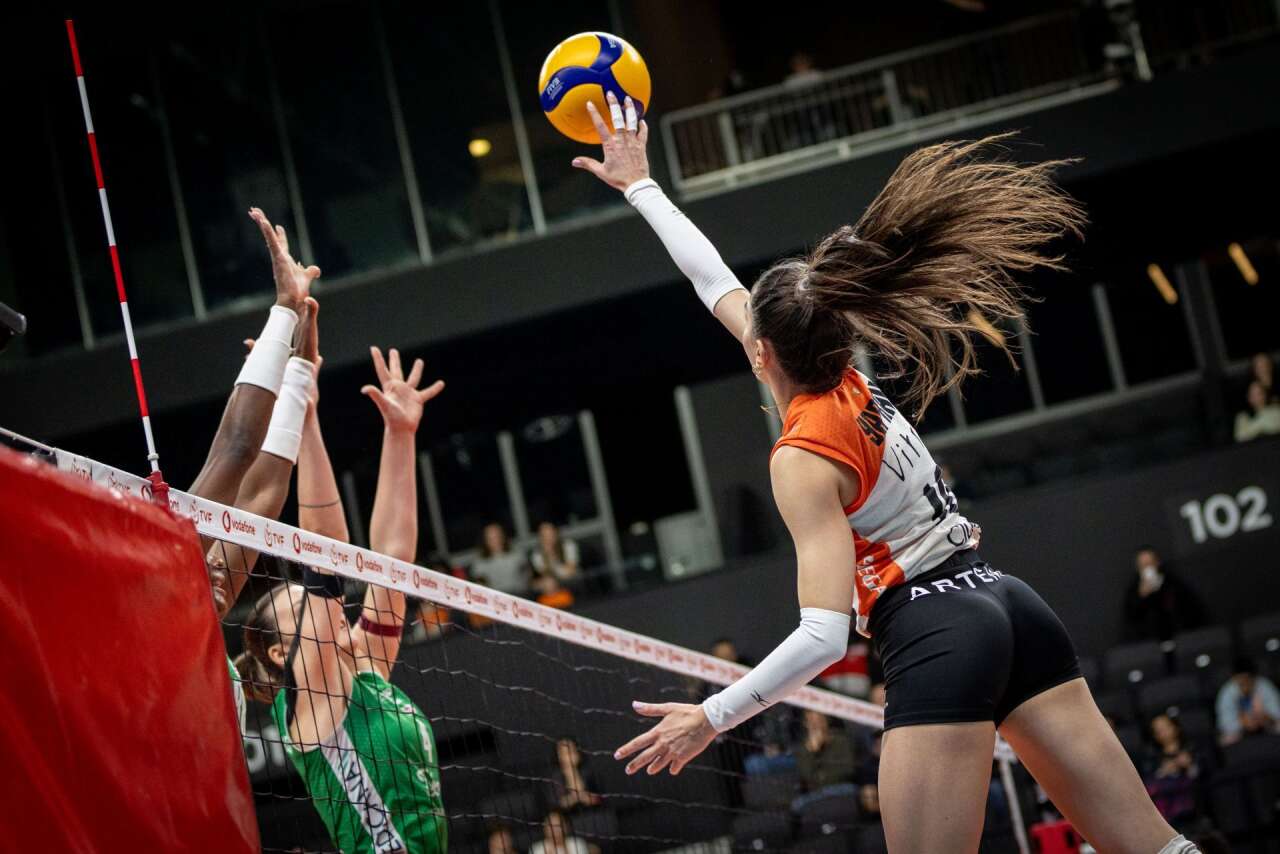 Eczacıbaşı Dynavit, Nilüfer Eker’e set vermedi: 3-1 1