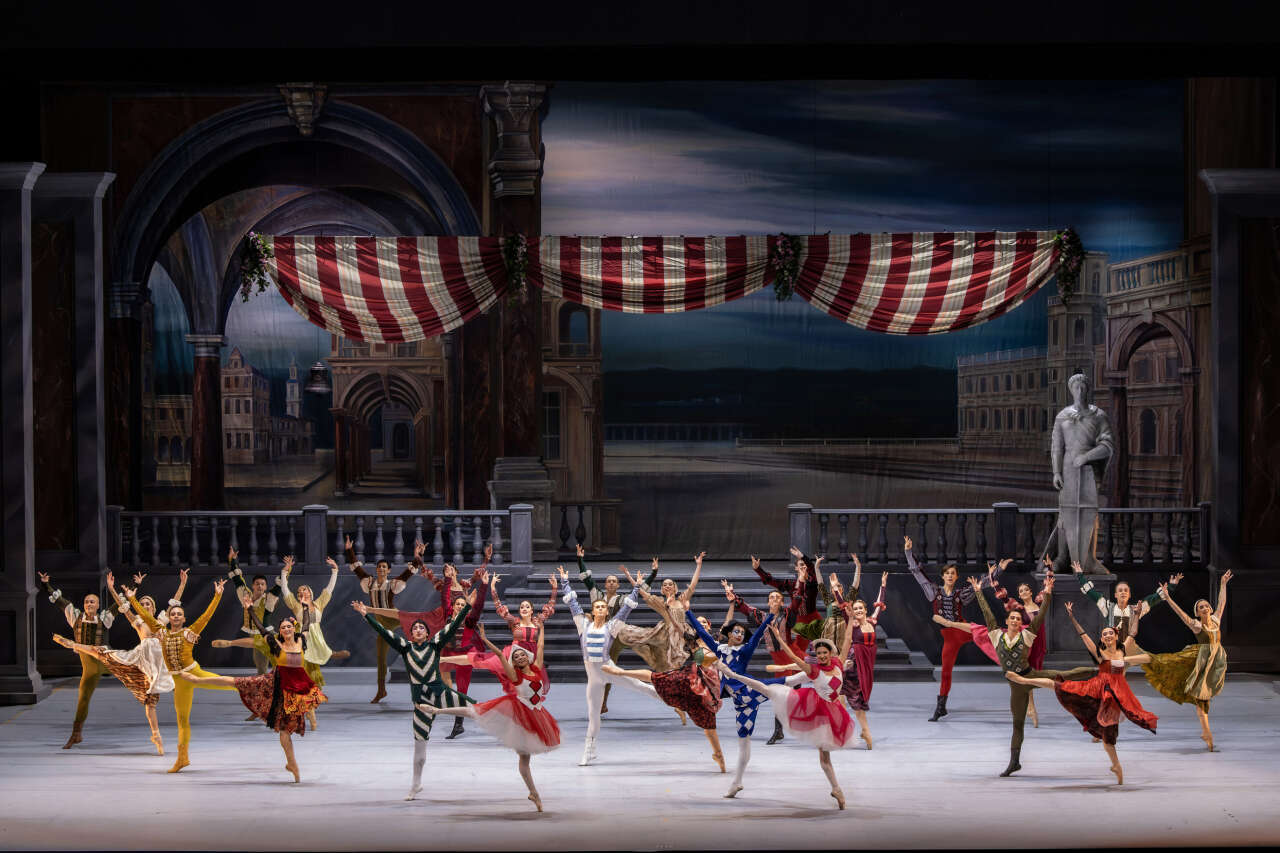 Romeo ve Juliet yeniden sahnede: Aşkın en kırılgan hâli AKM’de 7