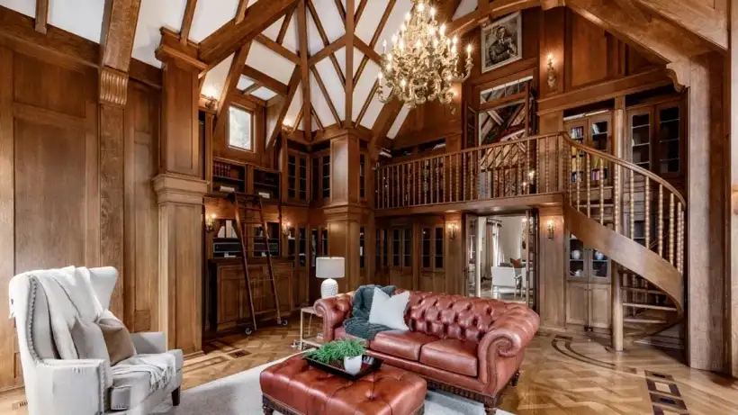 Rektörlük konutu olarak kullanılıyordu: Tarihi şato satışa çıktı 5