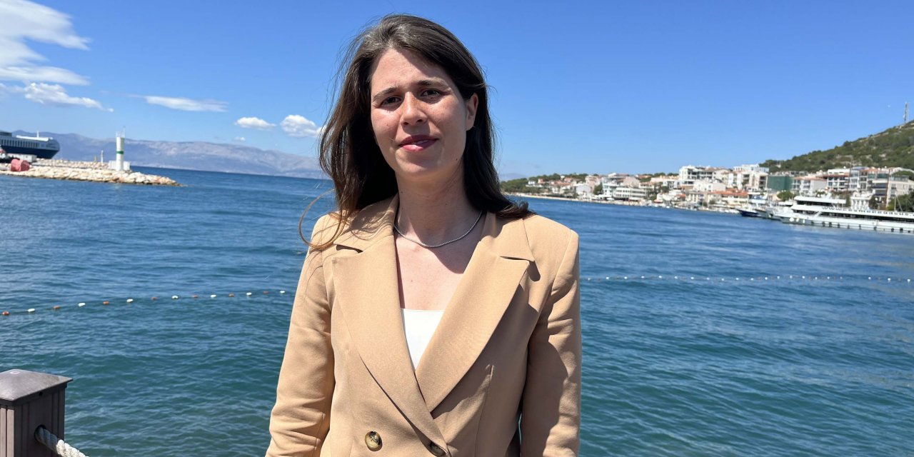 Çeşme Belediye Başkanı Lal Denizli: İzmir nüfusunun yüzde 40'ını kadınlar yönetiyor