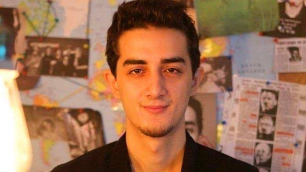 Ruhi Çenet Youtube hesabının nasıl çalındığını anlattı