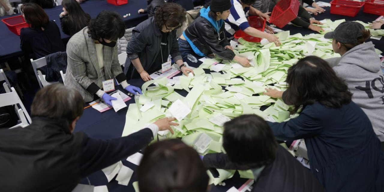 Güney Kore'de seçimi muhalefet kazandı