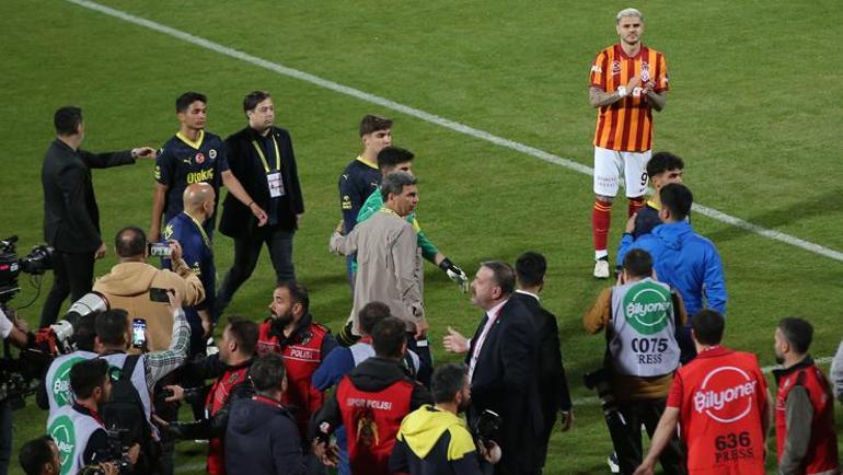 Icardi, Fenerbahçe'yi neden alkışladığını açıkladı