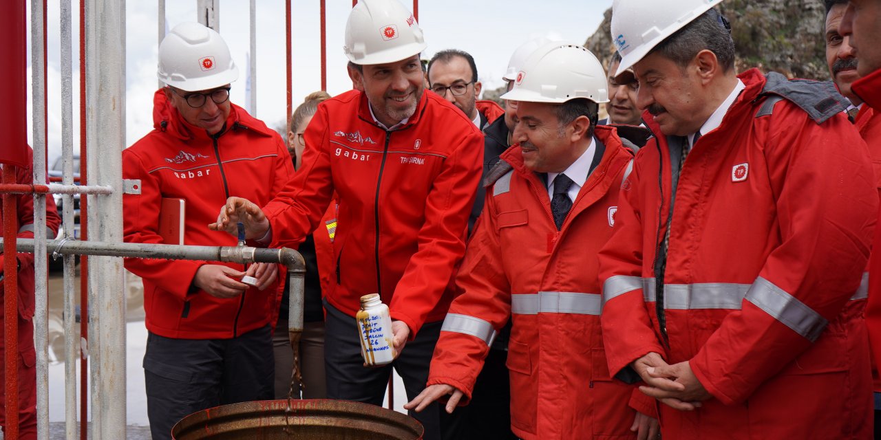 Bakan Bayraktar: Gabar’da bugün itibarıyla 40 bin varil üretimi geçtik