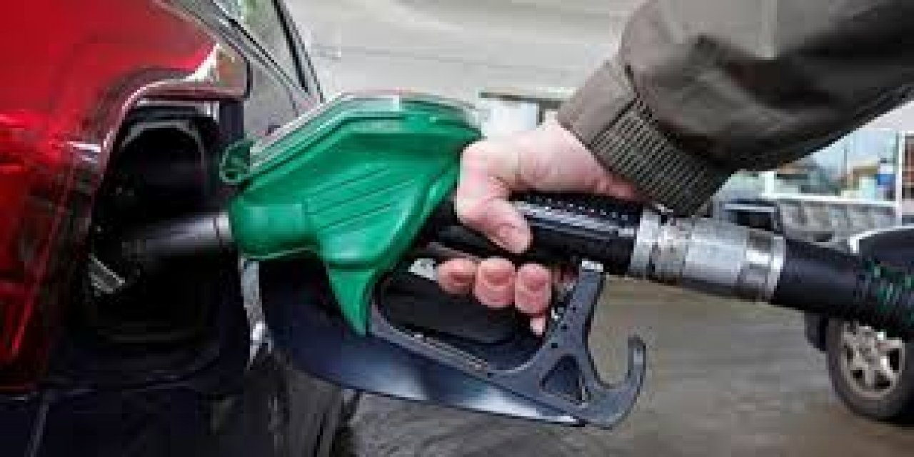 Akaryakıta dev zam yolda: Uzmanlar tarih verdi