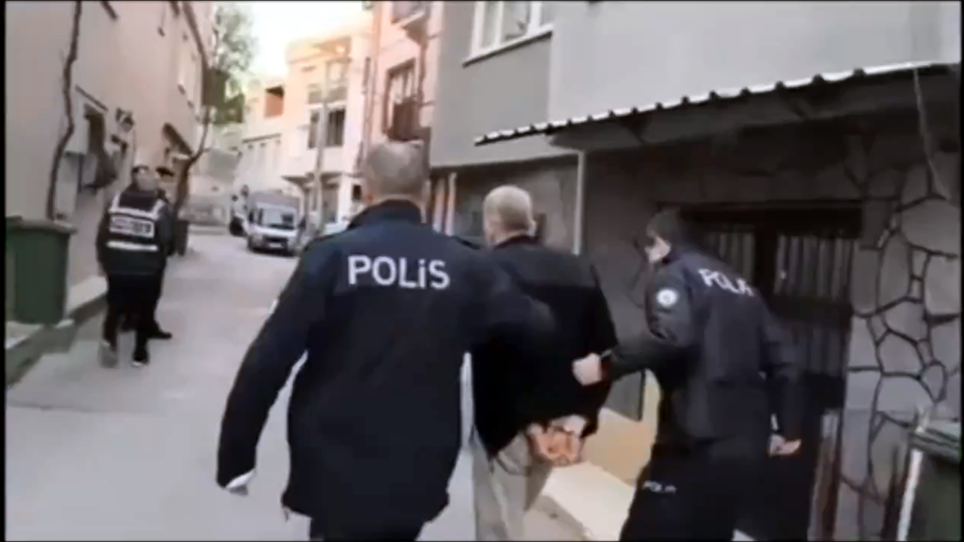 81 ilde 4 günde 2 bin 756 firari yakalandı